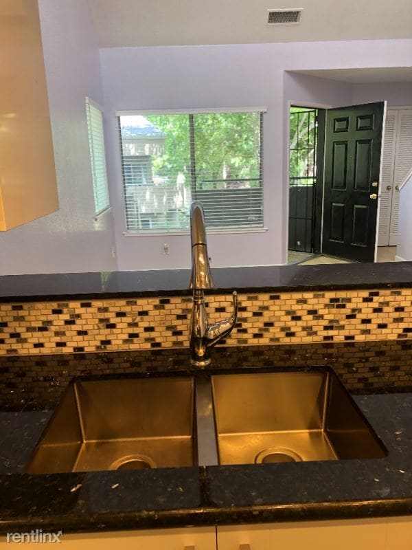 Building Photo - 2 br, 2 bath Condo - 2511 Fulton Square Lane.