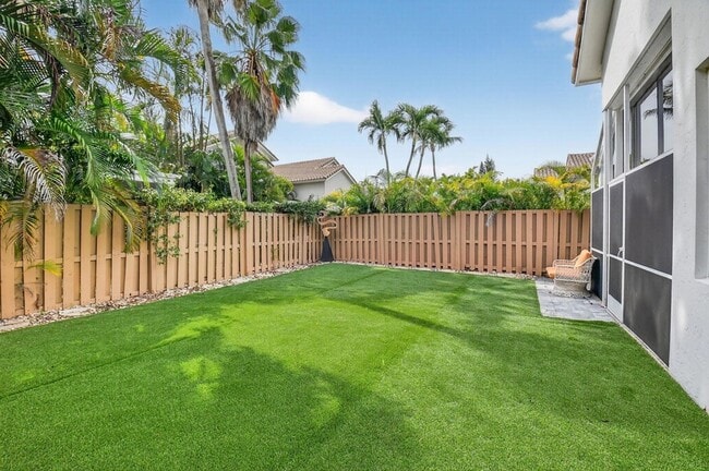 Building Photo - 6668 NW 25th Terrace