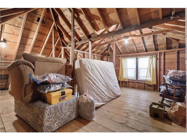 Building Photo - SINGLE FAMILY HOME! 3 CAR GARAGE BLOCKS FROM CAMDEN + NORTHEAST MPLS!