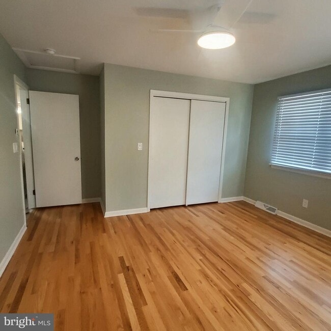 Building Photo - 2024 Beverly Dr