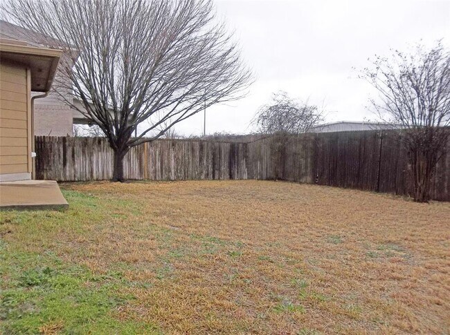 Building Photo - 110 Fossil Trail