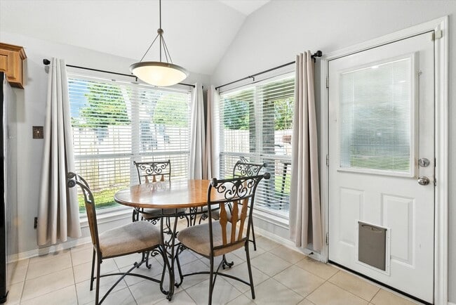 Building Photo - 16626 Bluefin St