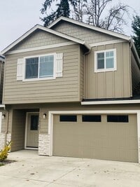 Building Photo - Beautiful Newer Home in Terrific Salmon Creek Location