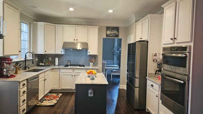 Building Photo - 10692 Tattersall Dr