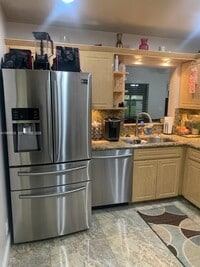 Building Photo - 4281 Acacia Cir