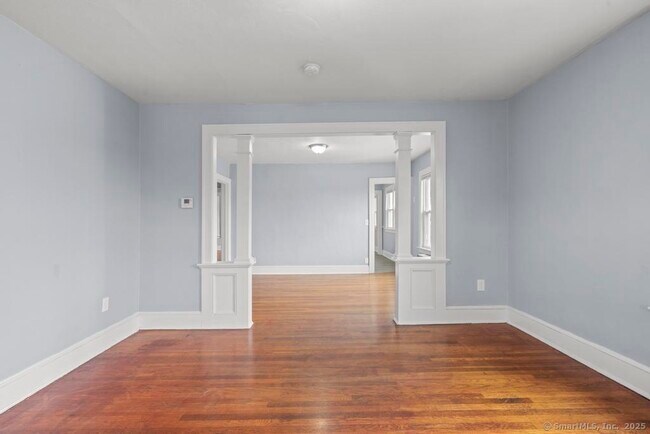 Building Photo - 52 Jacobs St