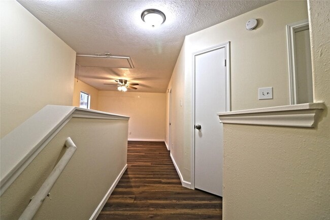Building Photo - 4727 Ivy Meadow Ln