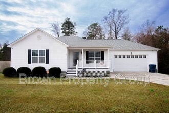 Building Photo - 216 Deer Haven Dr