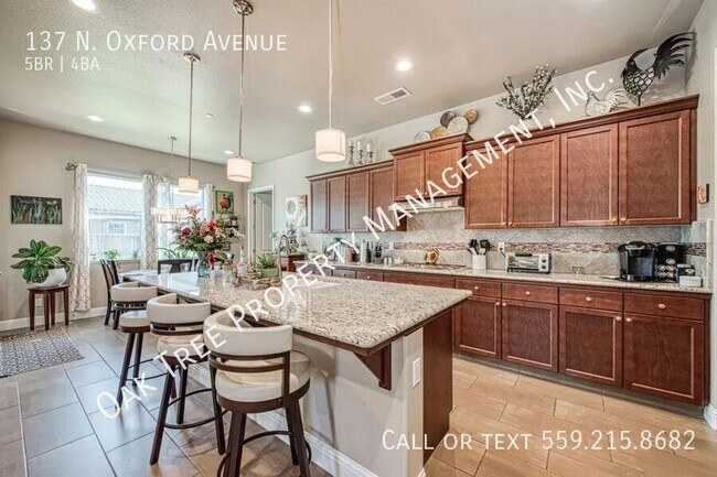 Building Photo - 137 N Oxford Ave