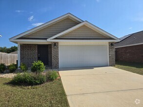 Building Photo - AVAILABLE NOW- In Milton/Bagdad- 3/2