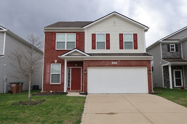 Building Photo - 1899 Lakecrest Dr