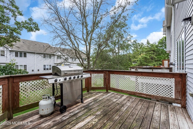 Building Photo - 203 Muskflower Ct