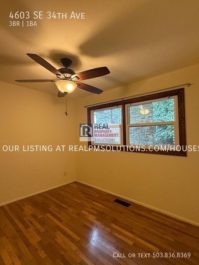 Building Photo - 4603 SE 34th Ave