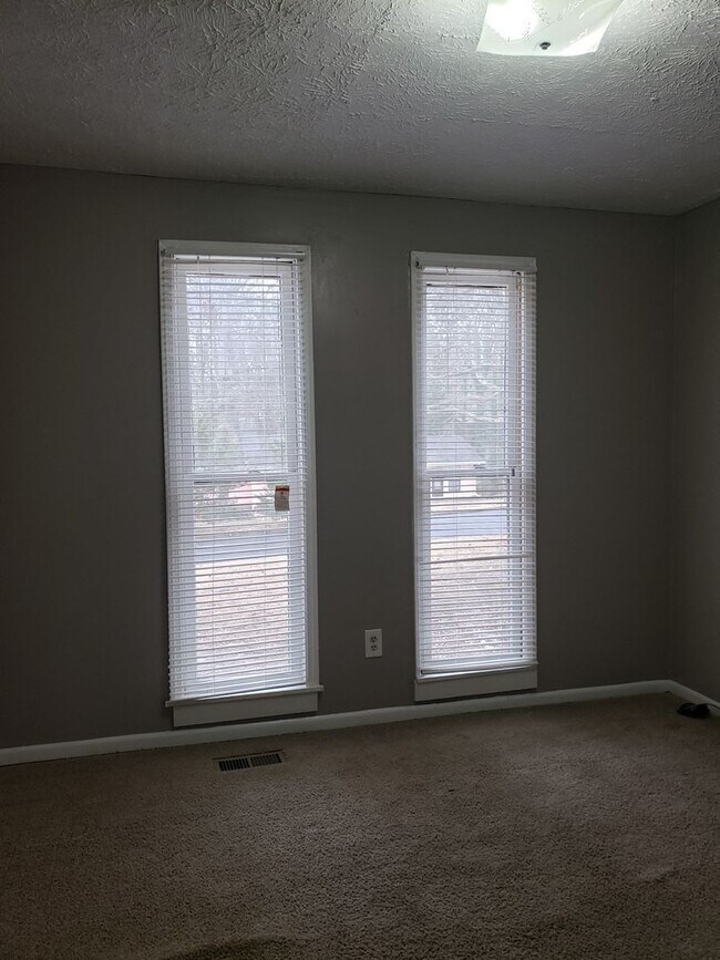 Building Photo - Wide Open Spaces!!!  (No Section 8, Sorry!)