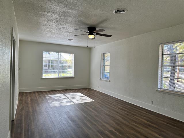 Building Photo - 2824 Hemphill St