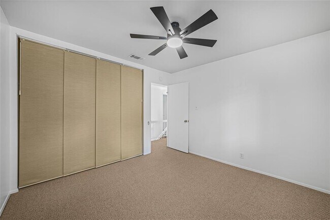 Building Photo - 8903 Trone Cir