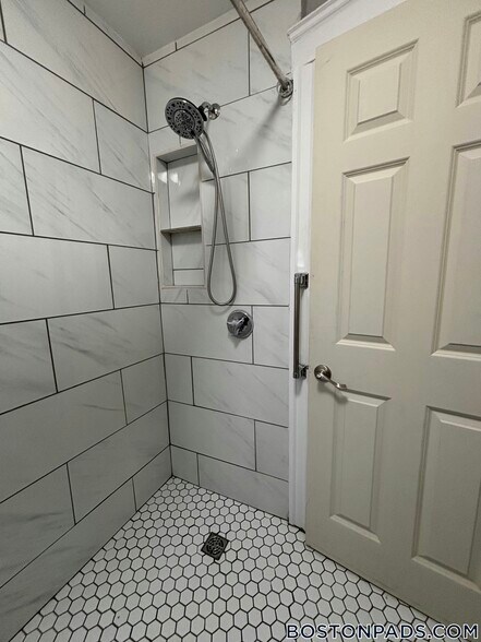 Building Photo - 99 Hancock St