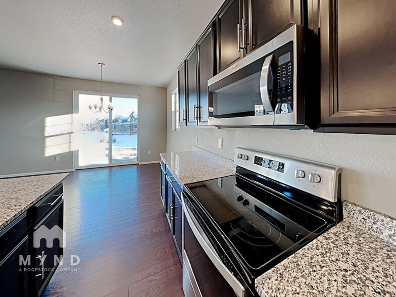 Building Photo - 15955 E Otero Cir