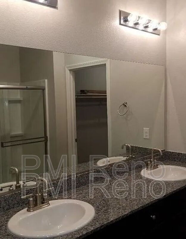 Building Photo - 8402 Simsbury Dr