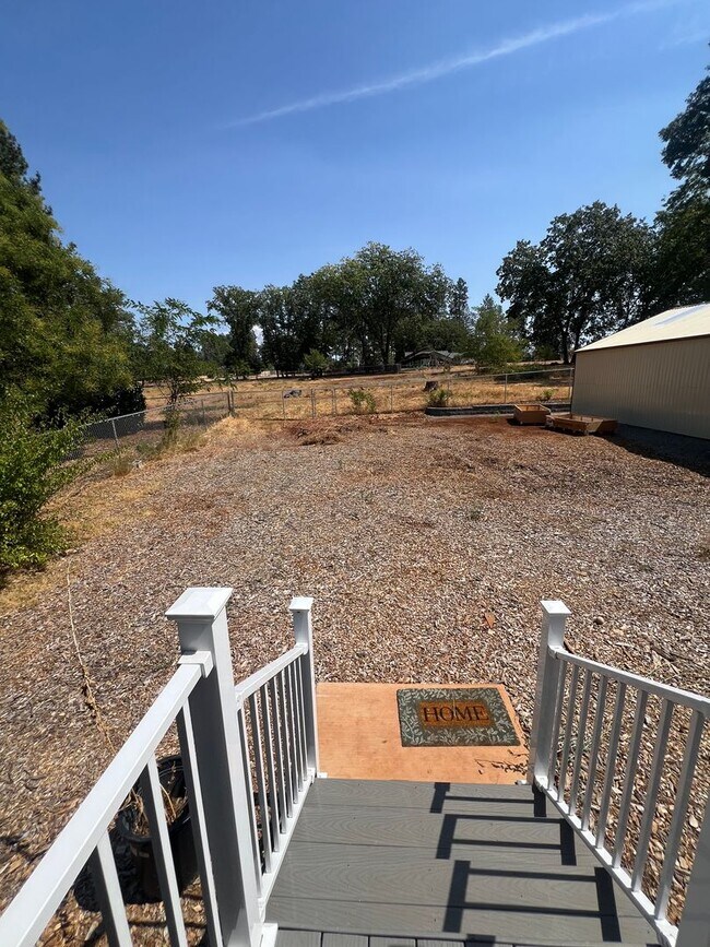 Building Photo - Paradise Home for rent, Great Location, 3 ...