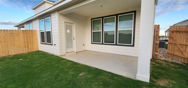 Building Photo - 2349 Moon Tower Trl