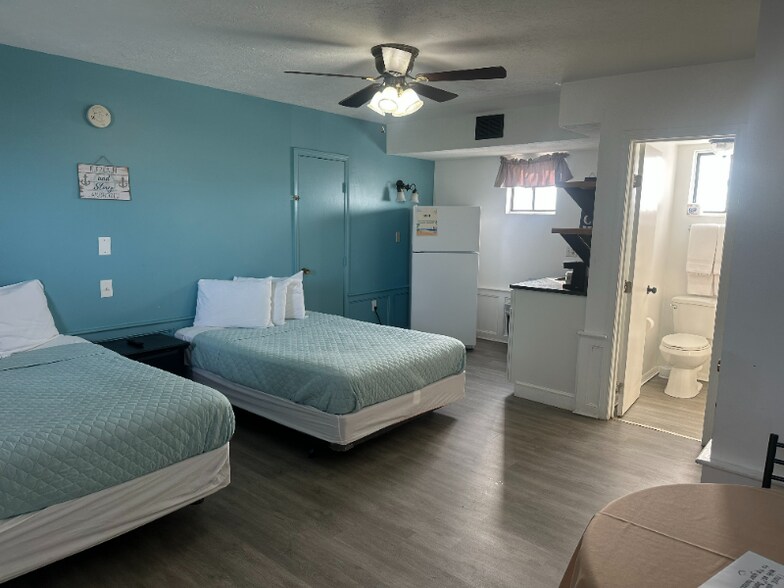 Building Photo - 147 Ashworth Ave