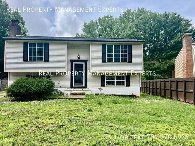 Building Photo - 5120 Speyside Ct