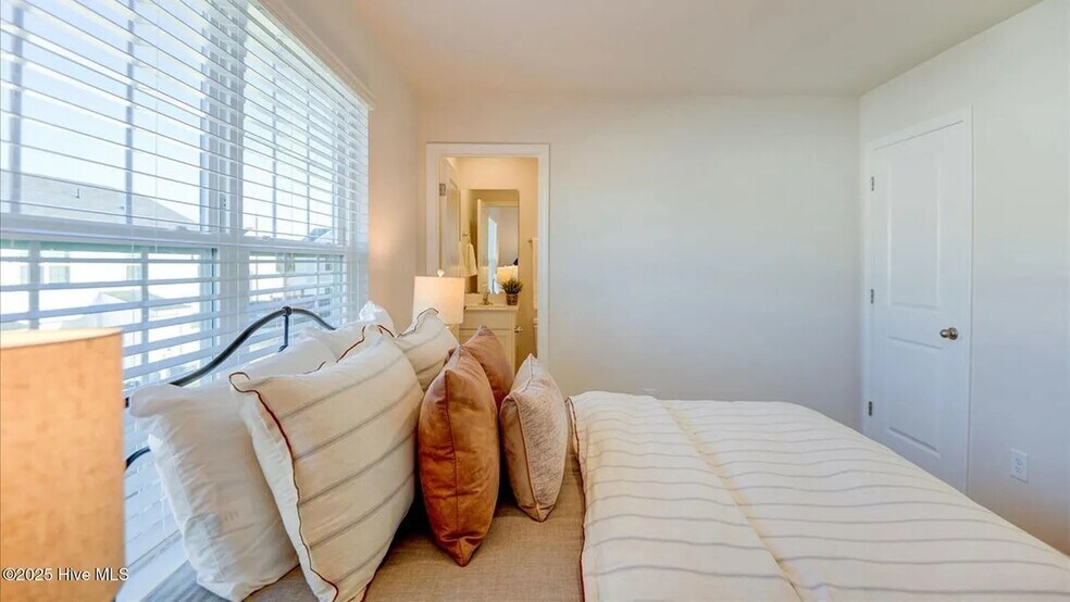 Building Photo - 4129 Laurel Ridge Dr