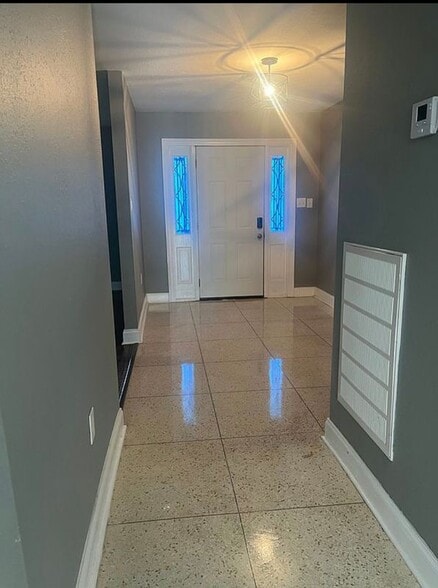 Building Photo - 6636 Foch Rd