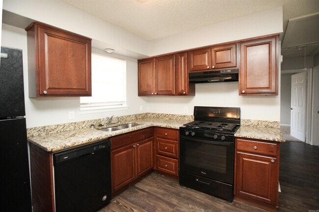 Building Photo - 5519 Southboro Dr