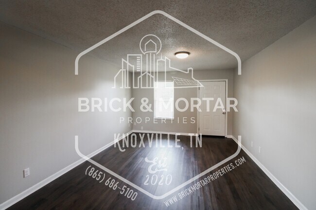 Building Photo - 133 Tallent Way