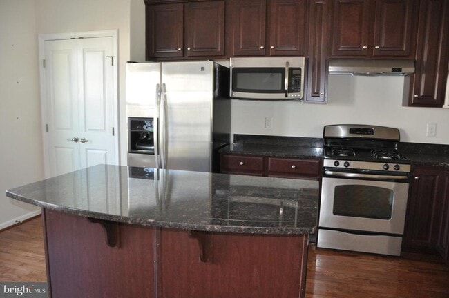 Building Photo - 905 Susan Cir