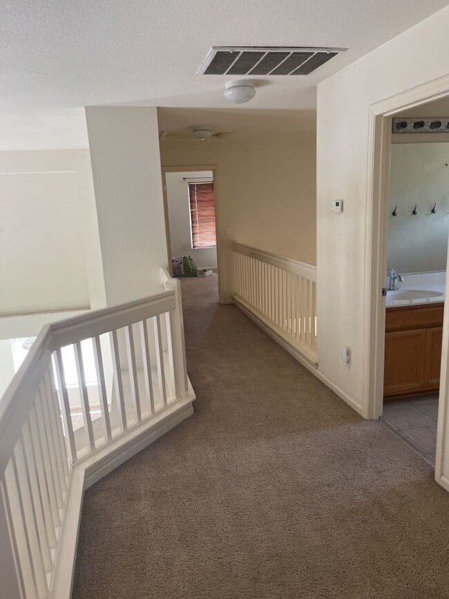 Building Photo - Great 4 bedroom East Davis home with large backyard