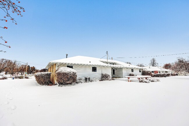 Building Photo - 1543 Buffalo St