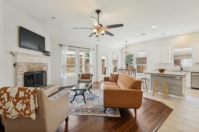 Building Photo - 314 Blackhaw Dr