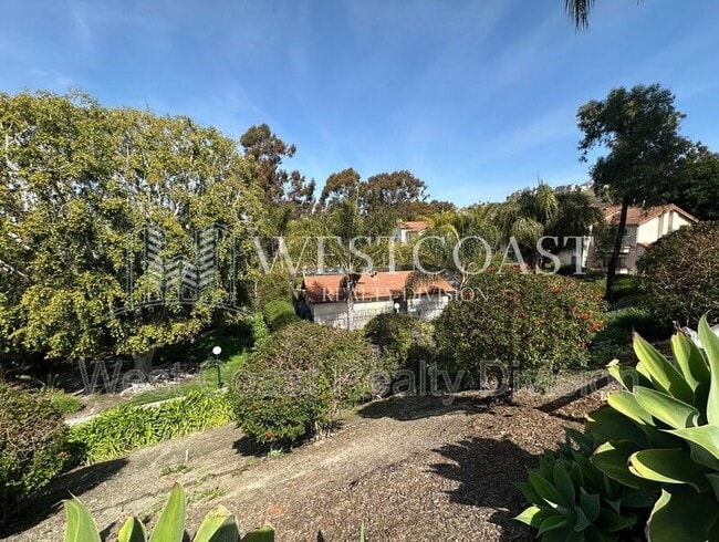 Building Photo - 2823 Andover Ave