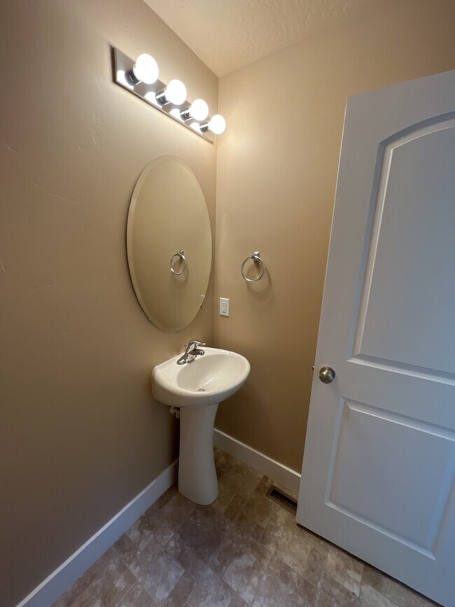 Building Photo - 3159 W Prairie Grass Dr