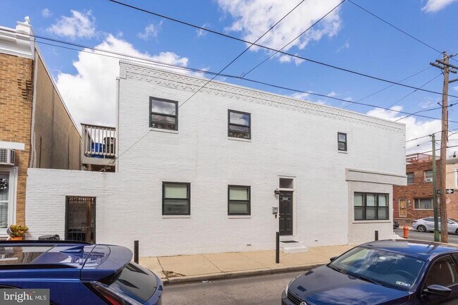 Building Photo - 2024 S 12th St