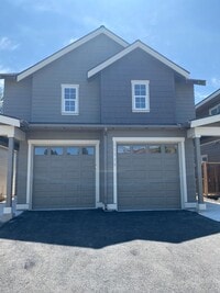 Building Photo - Duplex in Farmington Village