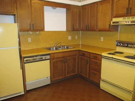 Building Photo - 4498 S Van Vleet Rd