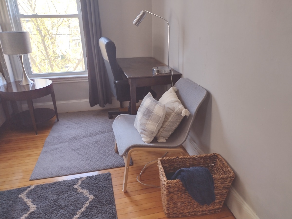 Large Room - 6 Boston Ave