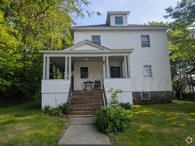 Building Photo - 48 Shattuck St