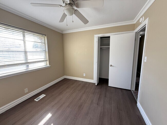 Building Photo - COMING SOON: Spacious 4 Bedroom in South Tulsa