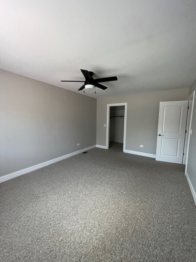 Building Photo - 1467 Chippewa Trail