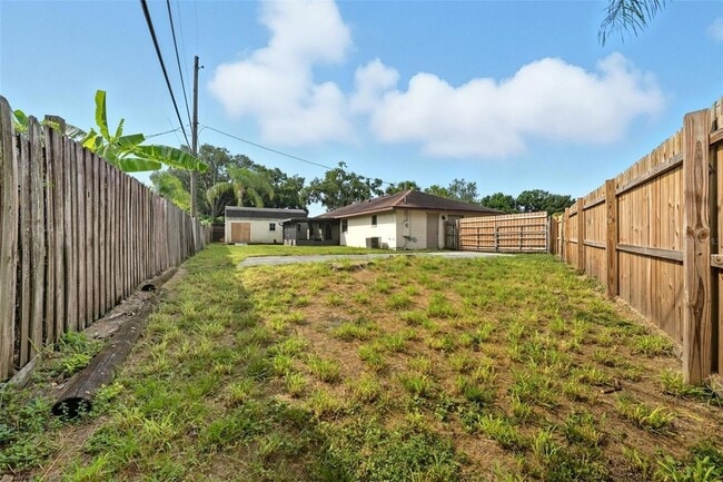 Building Photo - 4405 Almark Dr