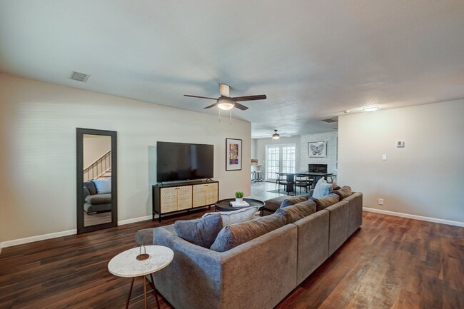 Primary Photo - Turnkey Gem: Fully Furnished 5-Bedroom Hom...