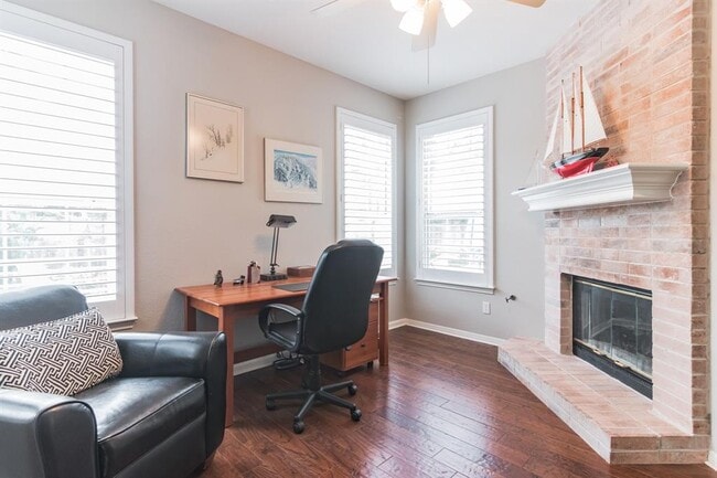 Building Photo - 5221 China Garden Dr