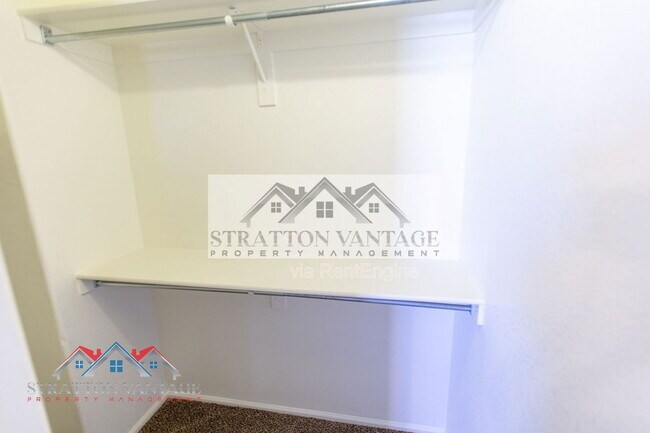 Building Photo - 4808 W Allen St