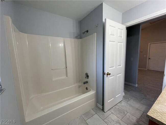 Building Photo - 119 Zenith Cir