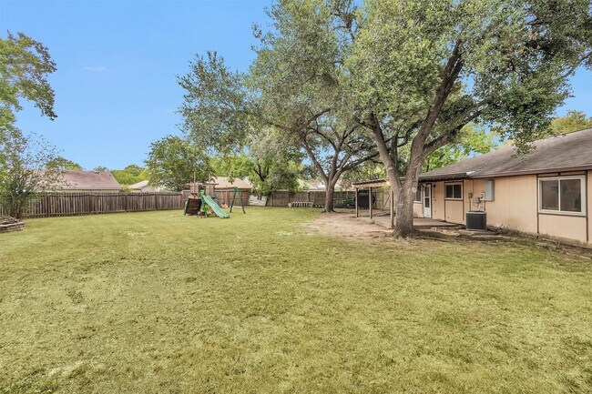 Building Photo - 4722 Enchanted Rock Ln